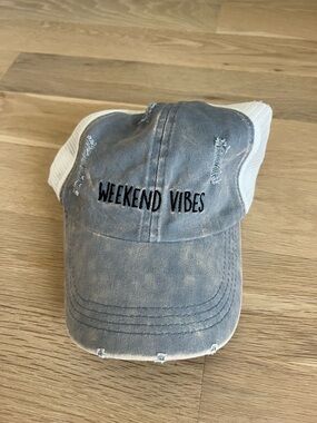 “Weekend Vibes” Denim Trucker Hat 💙✨ Mesh Back